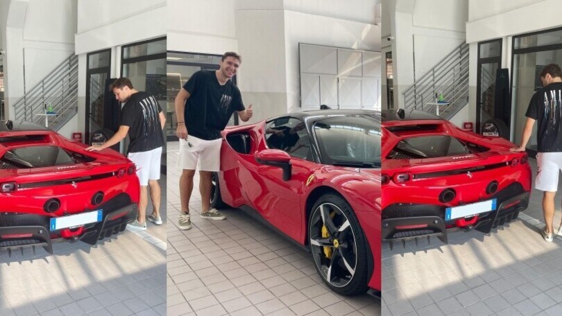 Federico Chiesa si coccola la sua prima Ferrari: ecco la SF90 da 1000 cv