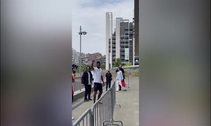 Origi ai tifosi: "Forza Milan"