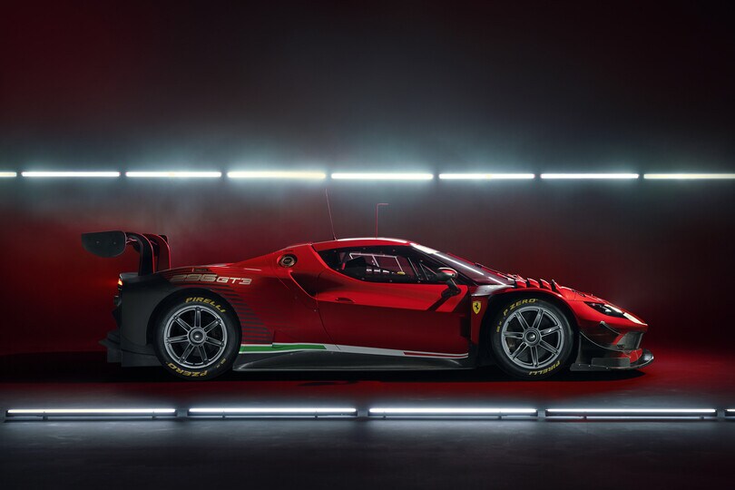Nuova Ferrari 296 GT3