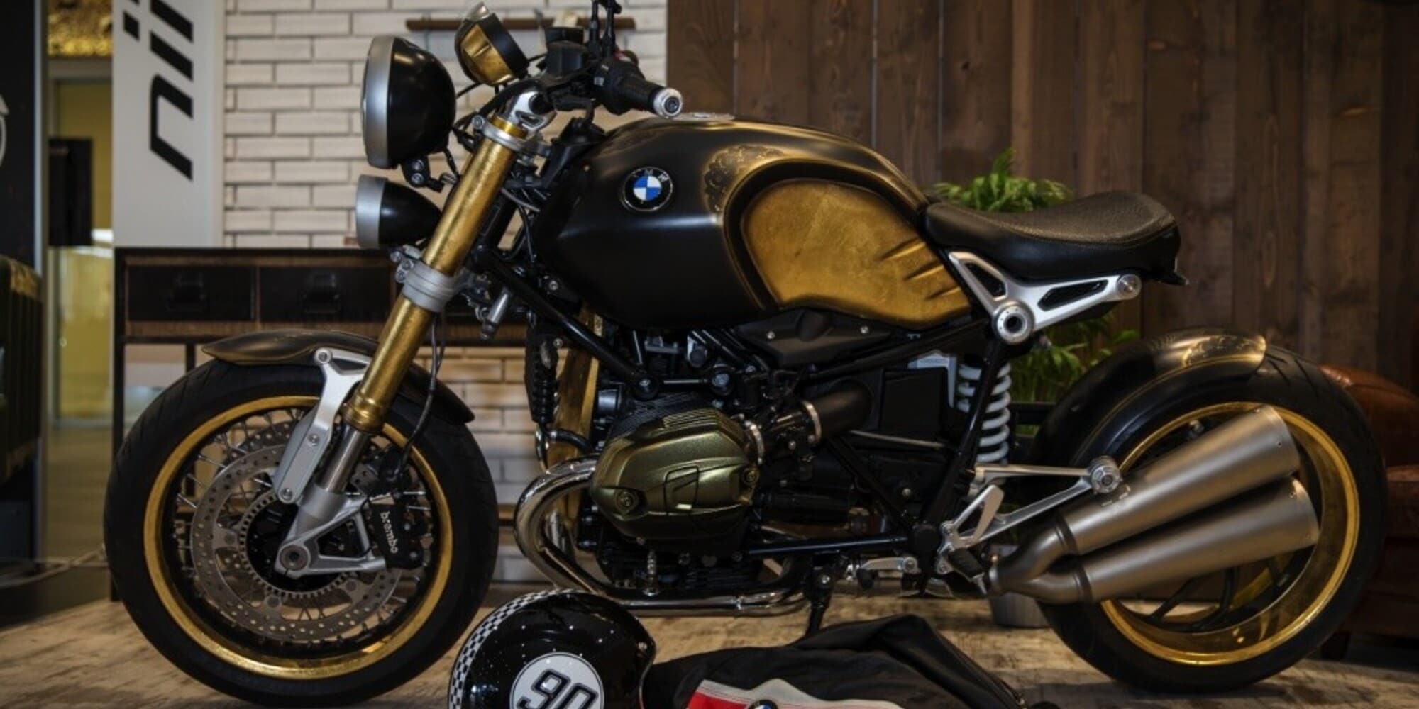 BMW R NineT Tatoo: opera d'arte su due ruote
