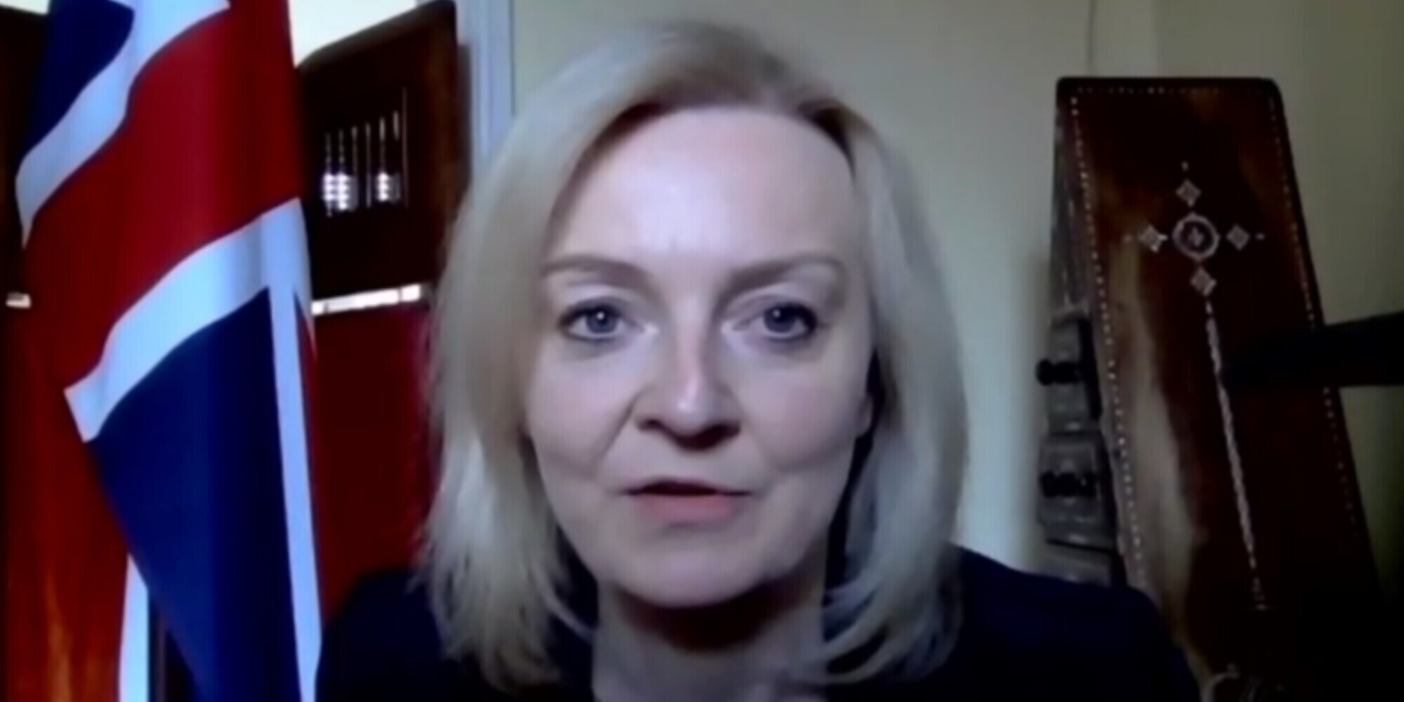 Gb, Liz Truss vuole abolire la tassa sul cibo spazzatura