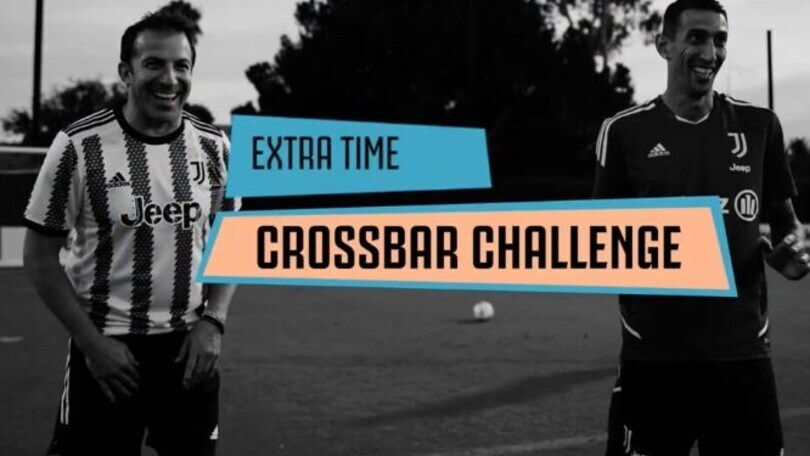 Juve, altra sfida tra Del Piero e Di Maria: dopo le punizioni ecco la "Crossbar Challenge"