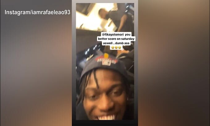 Milan, che risate per Leao: il portoghese prende in giro Tomori