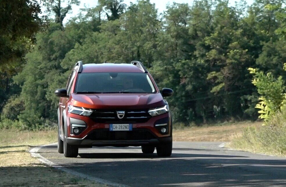 Dacia Jogger, la prova su strada della monovolume a GPL