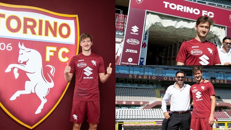 Miranchuk al Torino: subito in posa con la nuova maglia