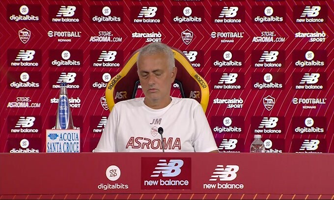 Mourinho: “Applauso al club per il mercato”