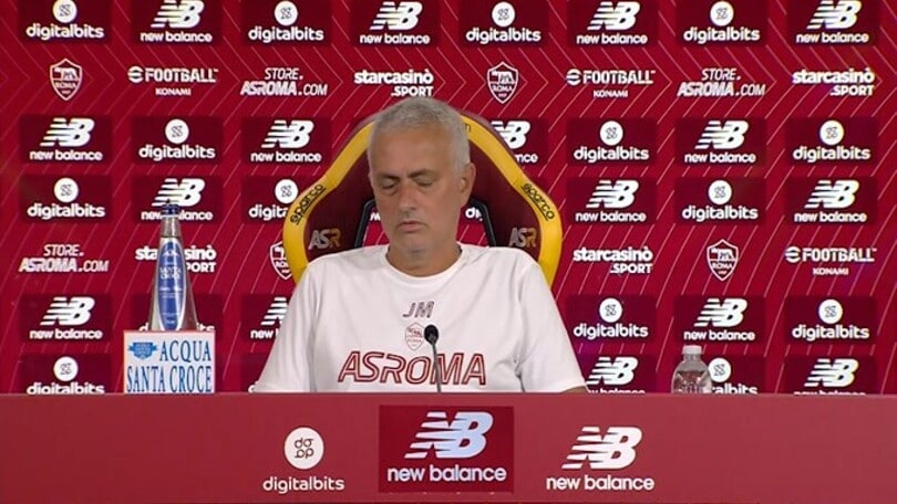 Mourinho: “Applauso al club per il mercato”