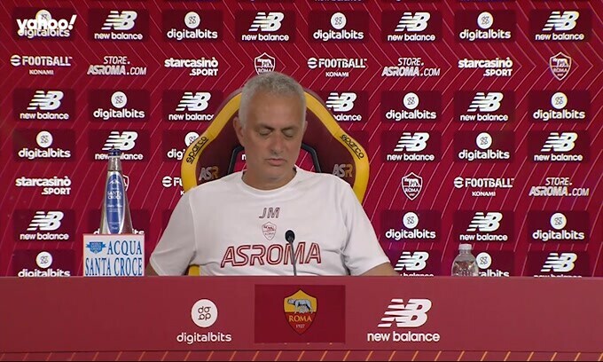 Mourinho: “Ancelotti sa tutto di calcio”