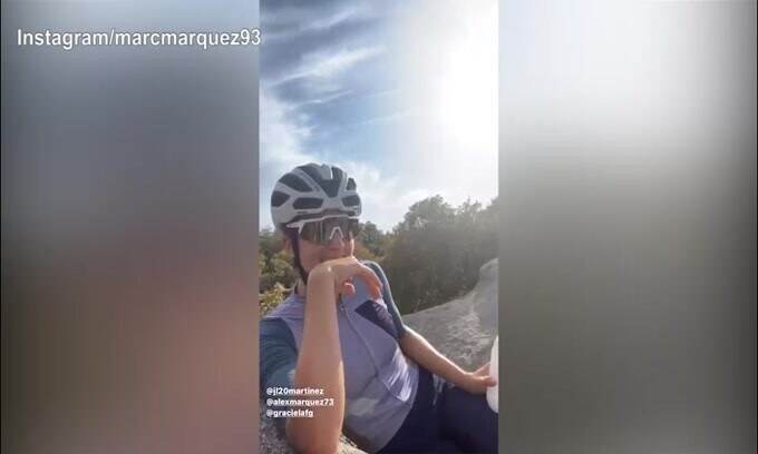 Moto Gp: giro in bici per i fratelli Marquez