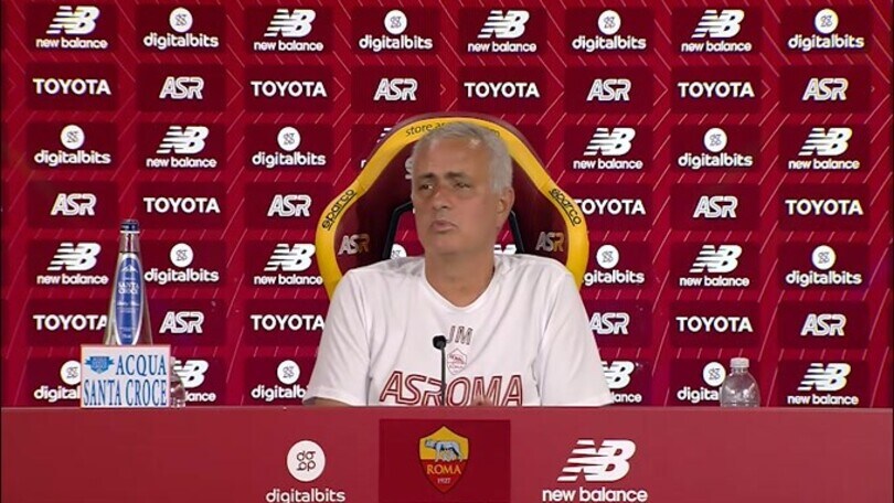 Mou sugli arbitri: "Non mi va di commentare prima"