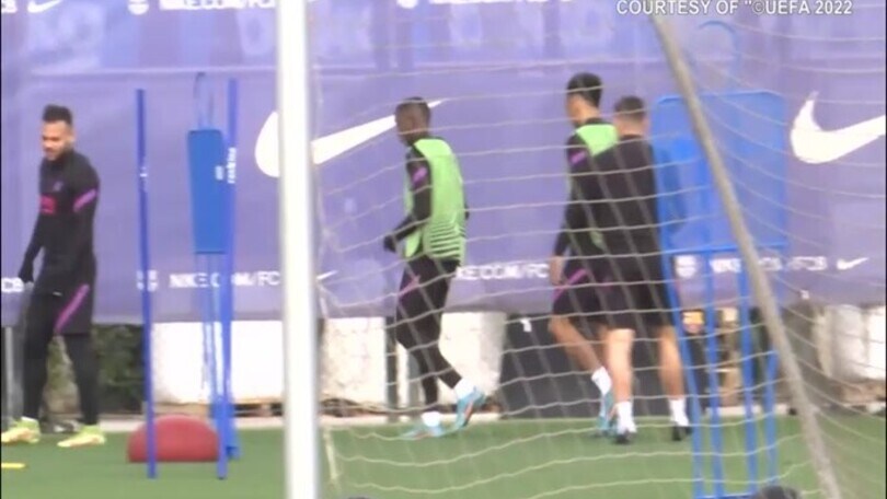Dall'Inghilterra: "Barcellona, Aubameyang: la rapina costa un mese di stop"