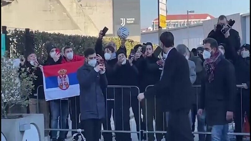 Vlahovic mago delle punizioni, meglio di CR7