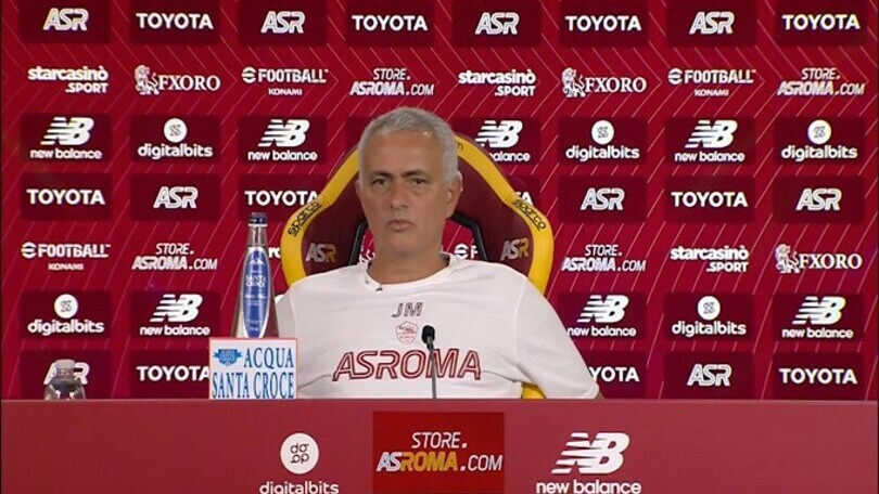 Mourinho: “Ci sono allenatori che piangono, io no”