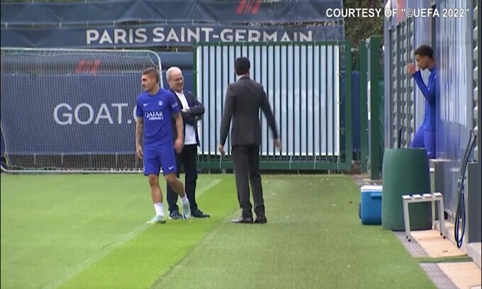 Psg, lo sguardo di Al Khelaifi sull'allenamento pre Juventus