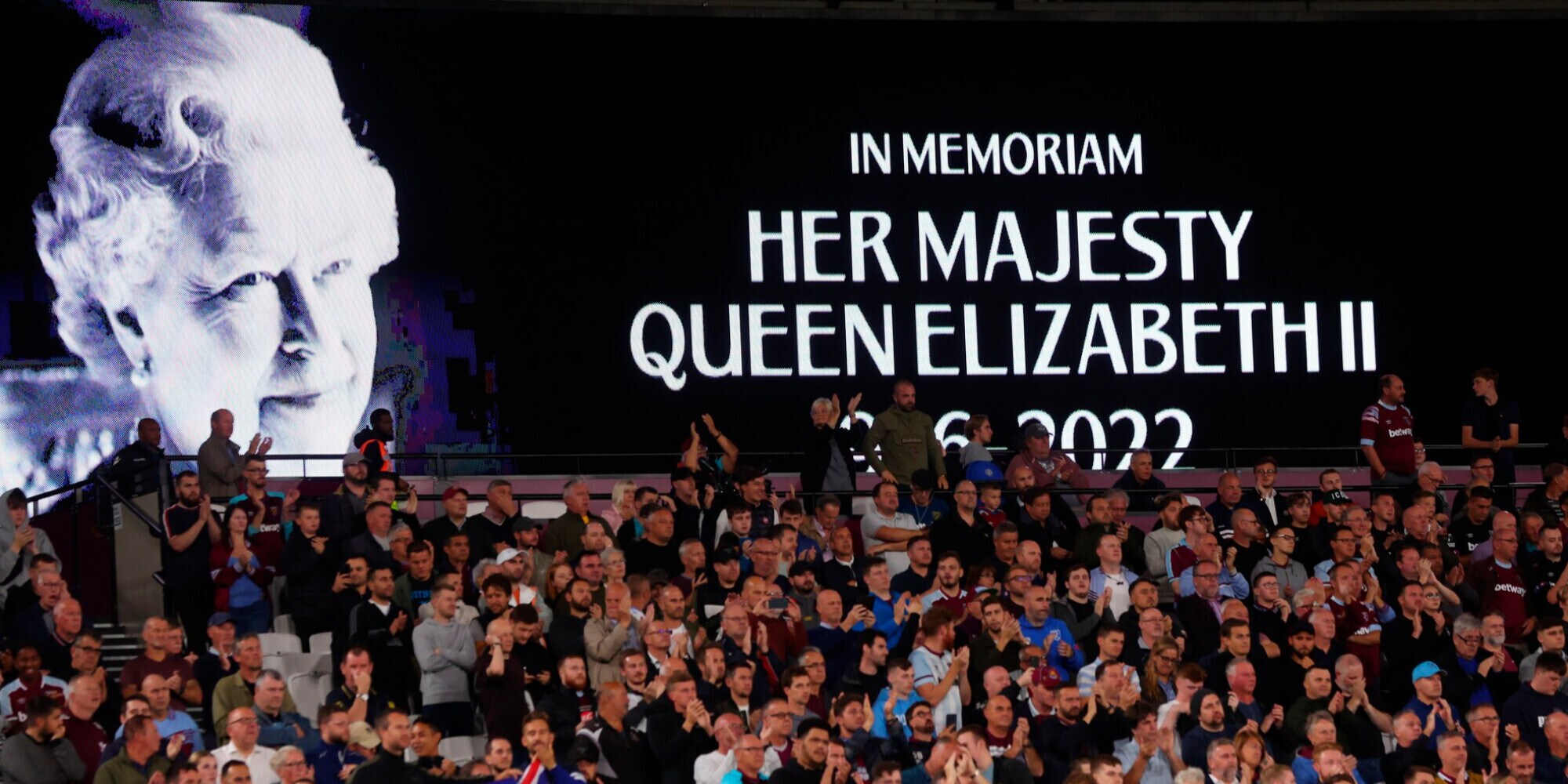 Premier League, stop ufficiale in onore della Regina Elisabetta