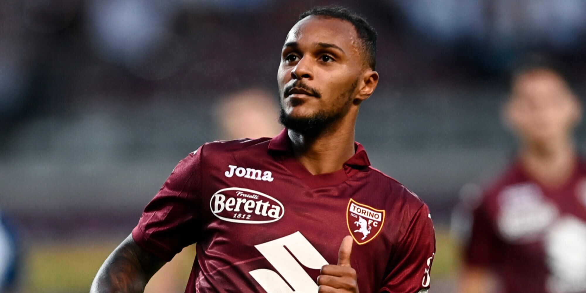 Lazaro, 90' per farsi rimpiangere