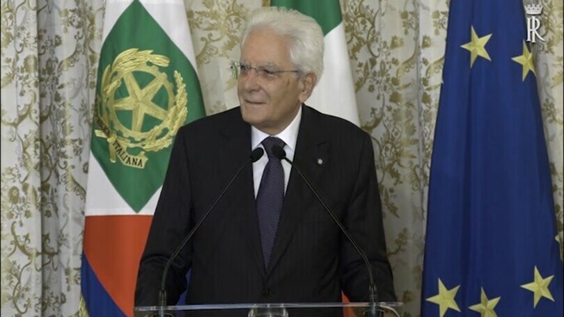 Volley, la battuta di Mattarella: “Sportivi a lasciare un set ai polacchi”