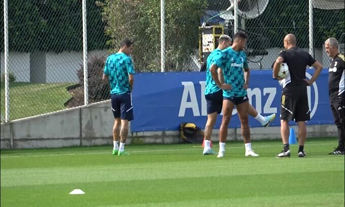 Juventus, allenamento in vista del Benfica