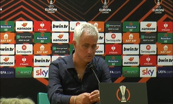 Mourinho: "Nella ripresa abbiamo giocato come dovevamo"