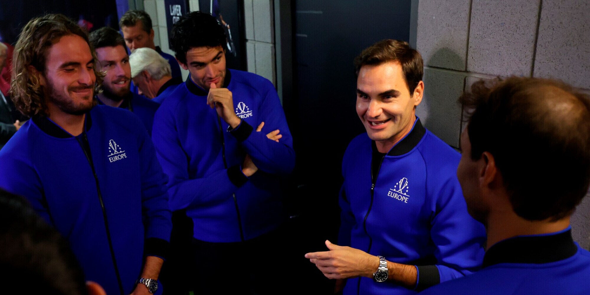 Tennis, Berrettini incredulo: "Davvero Federer ha pianto sulla mia spalla?"