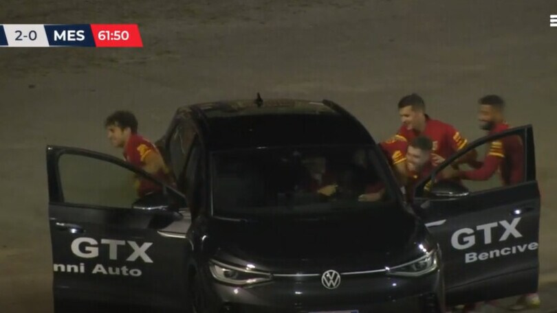 Catanzaro gol e tutti dentro la macchina!