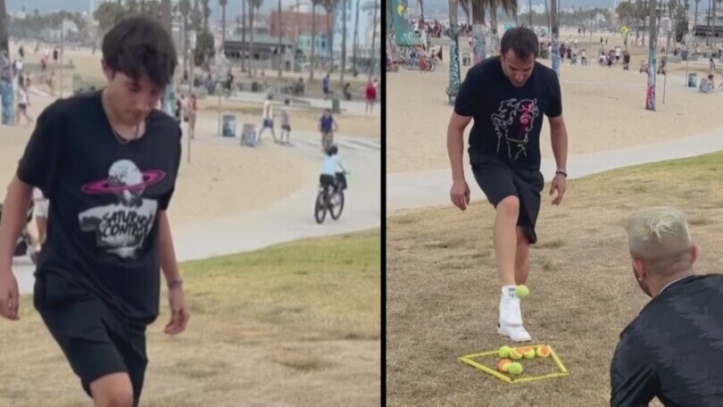Del Piero e il figlio si sfidano sul controllo palla. Chi avrà la meglio?