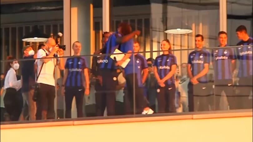 Inter, Lukaku alza bandiera bianca