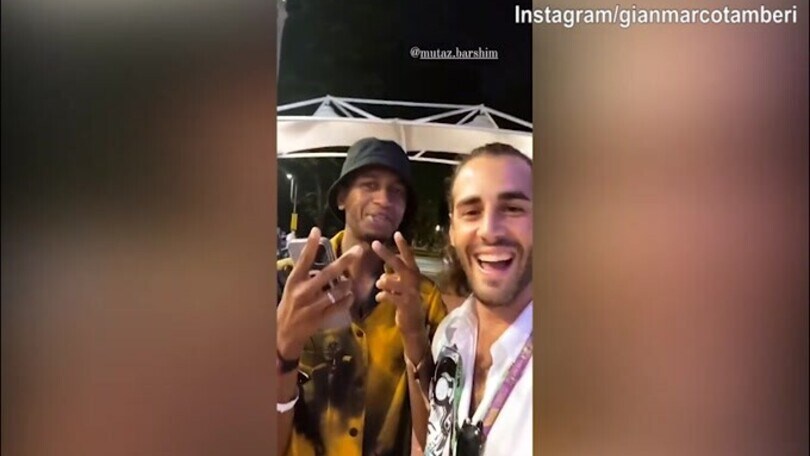 Tamberi a Singapore, a sorpresa spunta un amico