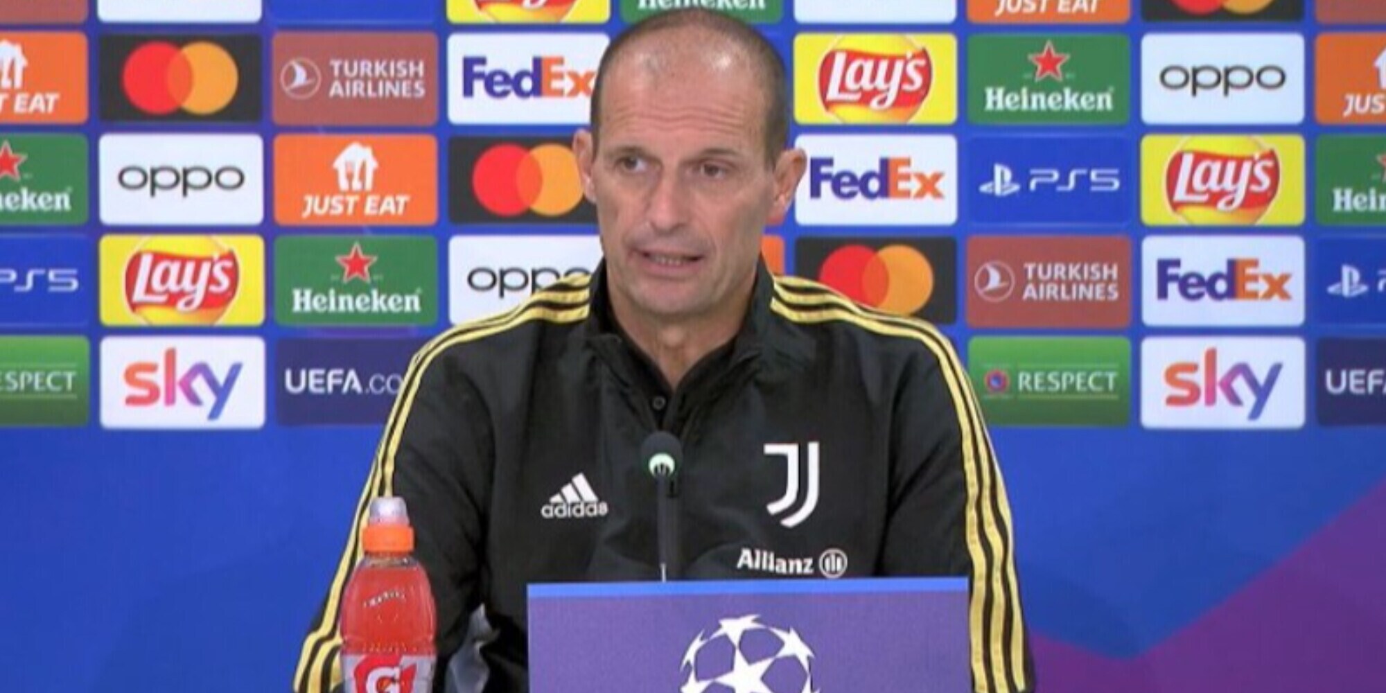 Juve-Maccabi, Allegri: "Milik lo terrei fuori. Crediamo agli ottavi"