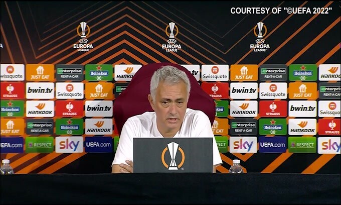 Mourinho: "Zaniolo? Se segna meno non è drammatico"