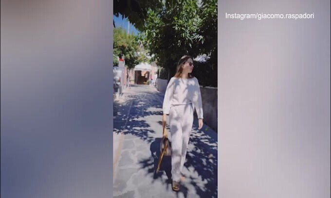 Napoli, per Raspadori gita romantica a Capri