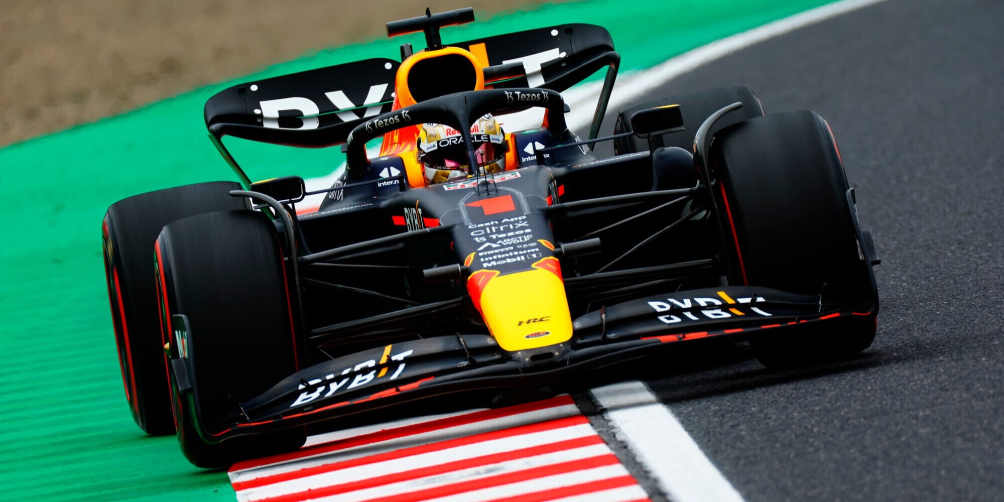 F1, Gp Giappone: Verstappen guida le libere 3 davanti alle Ferrari