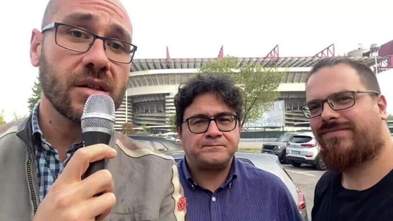 Milan-Juventus: la giocano i tifosi, tra abbracci e terzo tempo