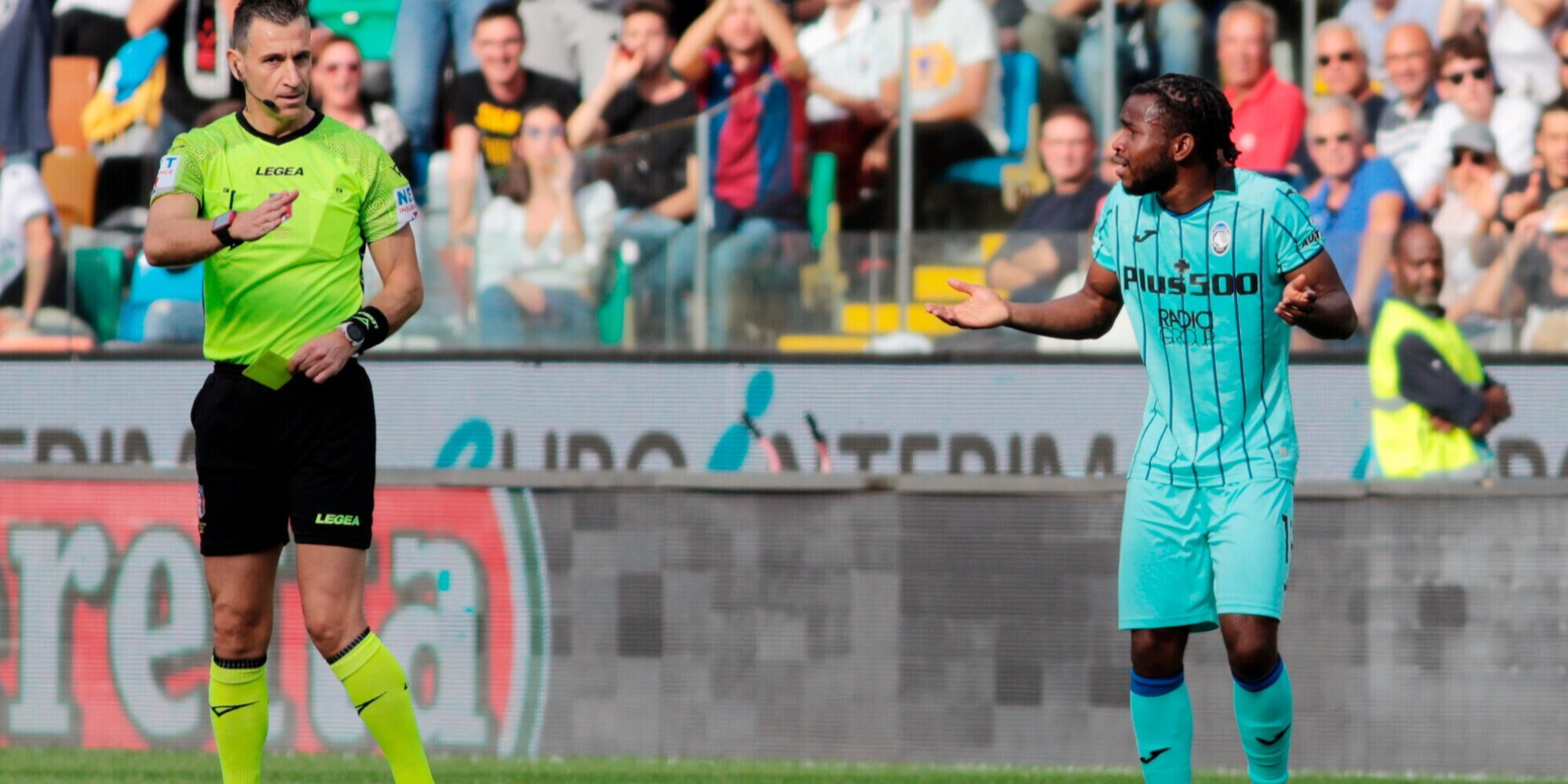 Udinese-Atalanta, clamoroso Lookman: esulta così e viene punito!