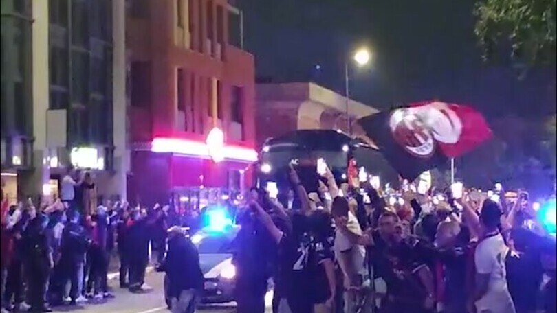 Milan-Chelsea: ecco il pullman dei rossoneri