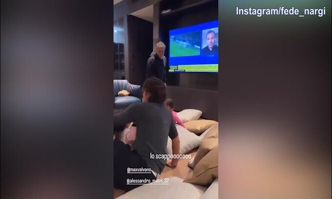 La "disperazione" di Federica Nargi: ecco cosa combinano le bambine e Matri