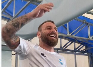De Rossi alla Spal, che sgurz: "Tanto pe' cantà"