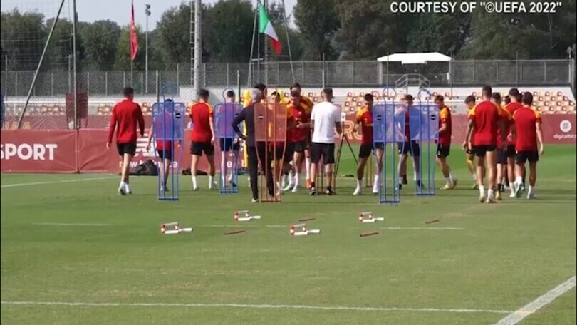 Betis-Roma, giallorossi in campo a Trigoria per la rifinitura