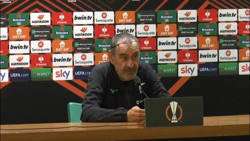 Sarri show in conferenza col giornalista