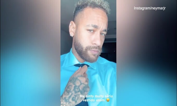Neymar e l'ironia prima del tribunale: "Vestito così..."