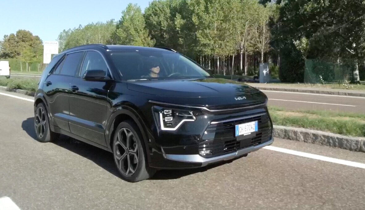 Kia Niro, il test su strada del crossover elettrificato