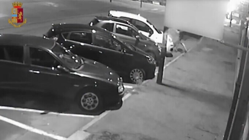 Torino, ladro ruba una Fiat Panda in meno di 10 secondi