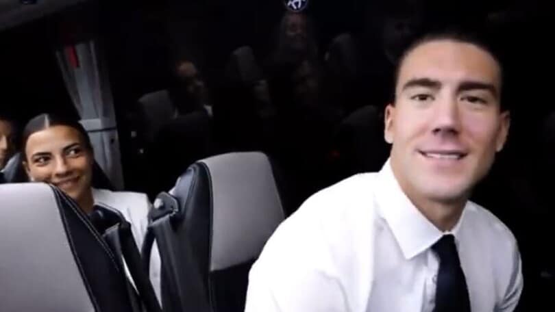Vlahovic e le Women sul pullman della Juve: il video diventa virale