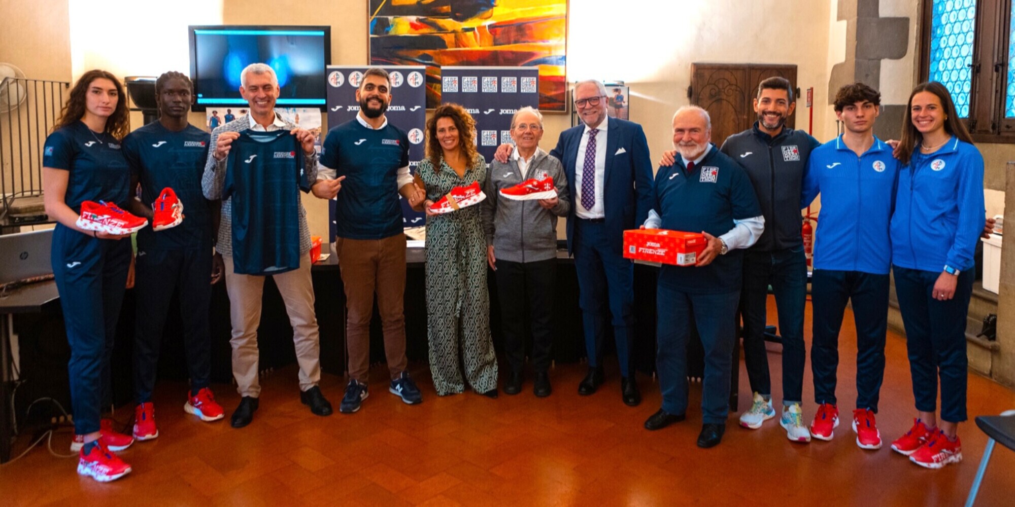 T-shirt e scarpa personalizzata: c'è l'accordo tra Firenze Marathon e Joma