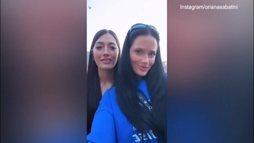 Lady Dybala per le vie di Roma: il video social al Colosseo