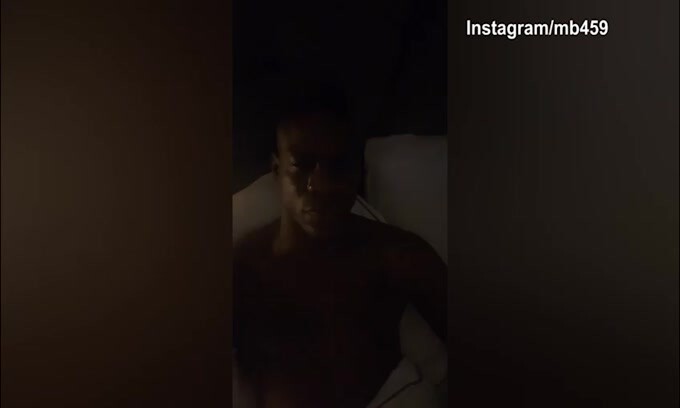 Ecco Balotelli, ma che fa?