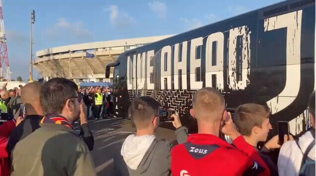 Lecce: che folla ad attendere il pullman della Juventus