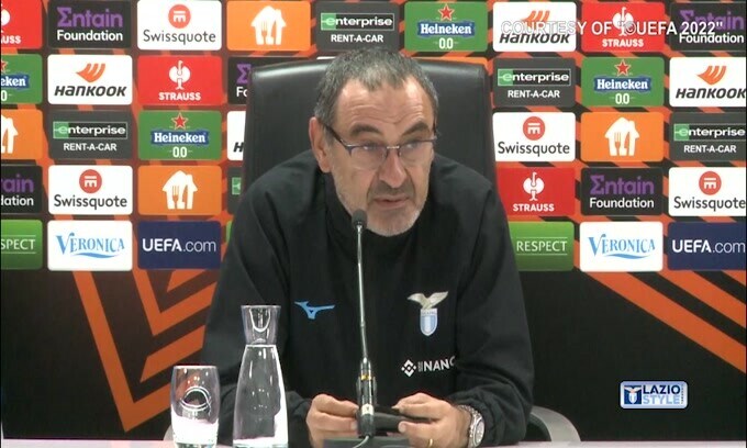 Sarri sbotta: "La gara del Feyenoord rinviata è una vergogna della Uefa"