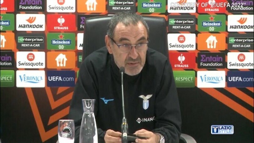 Sarri sbotta: "La gara del Feyenoord rinviata è una vergogna della Uefa"
