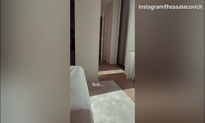 Il cane di Thessa Lacovich..impazzisce!